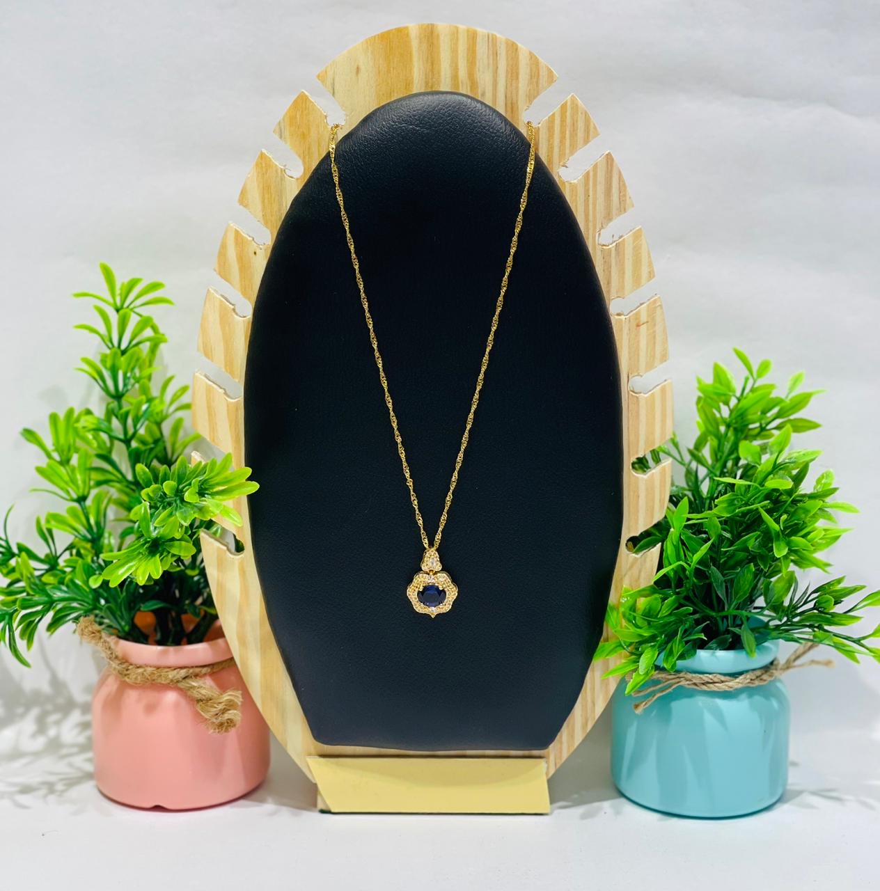 Home Pearl Royal Blue Stone Floral Pendant Necklace – Anti Tarnish Gold Finish