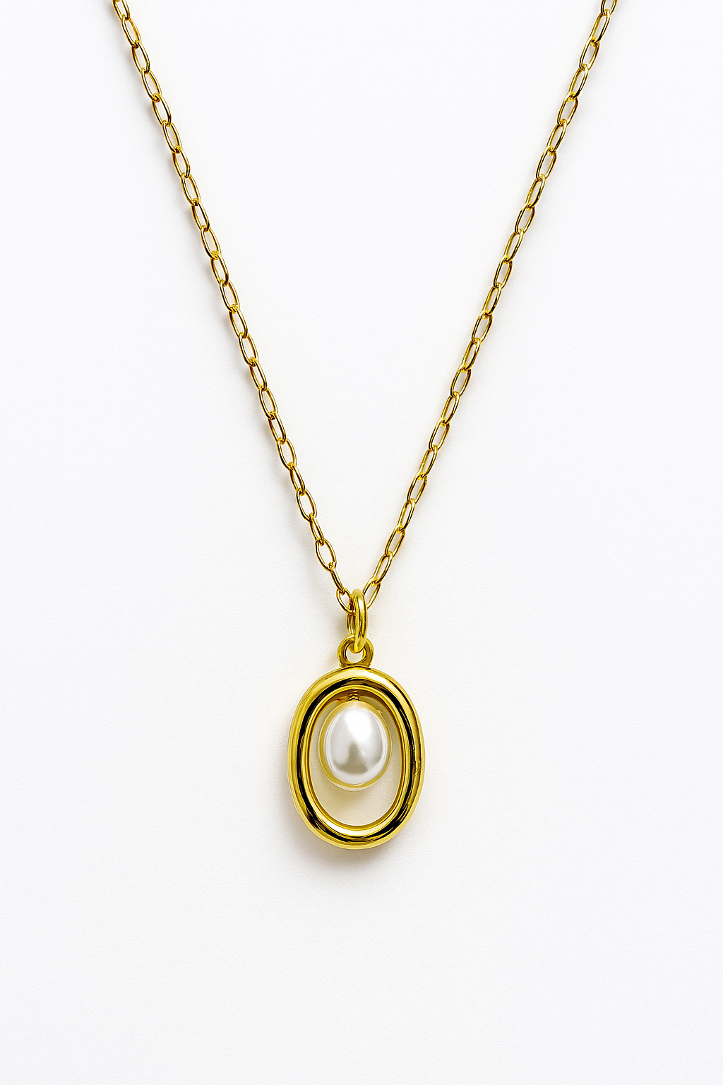 Home Pearl Elegant Anti Tarnish Gold Finish Oval Pendant Necklace