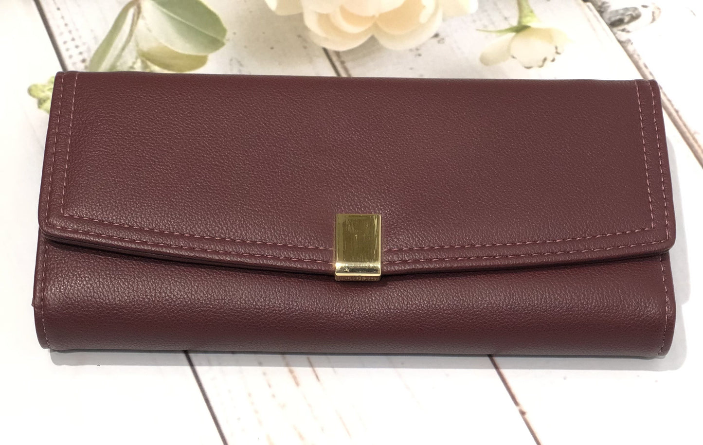 Home Pearl Elegant Maroon Leather Women's Wallet – Timeless Sophistication