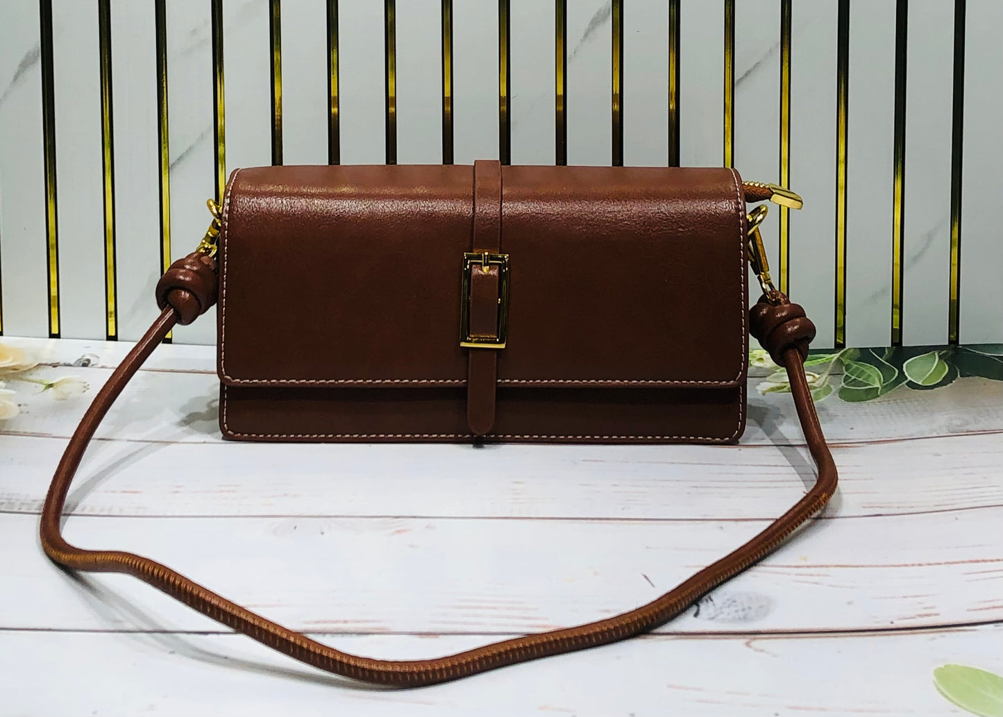 Home Pearl Elegant Sling Bag – Minimalist Style with Modern Charm
