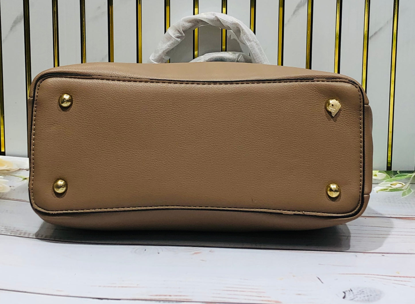 Home Pearl Elegant Medium Handbag – Everyday Style