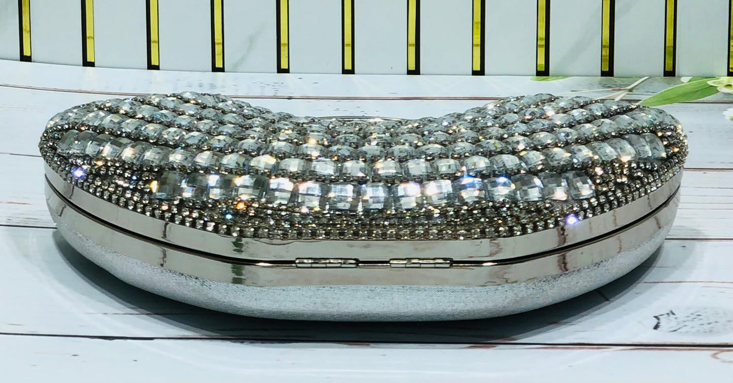Home Pearl Sparkling Bridal Clutch – Glam Elegance in Every Detail