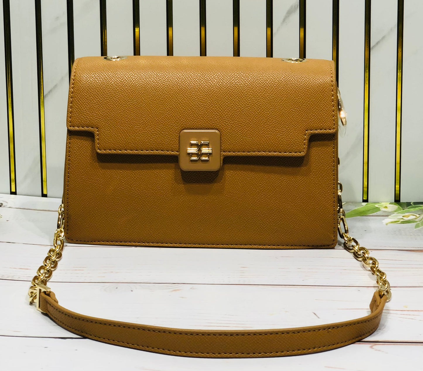 Home Pearl Elegant Gold Chain Sling Bag for Women