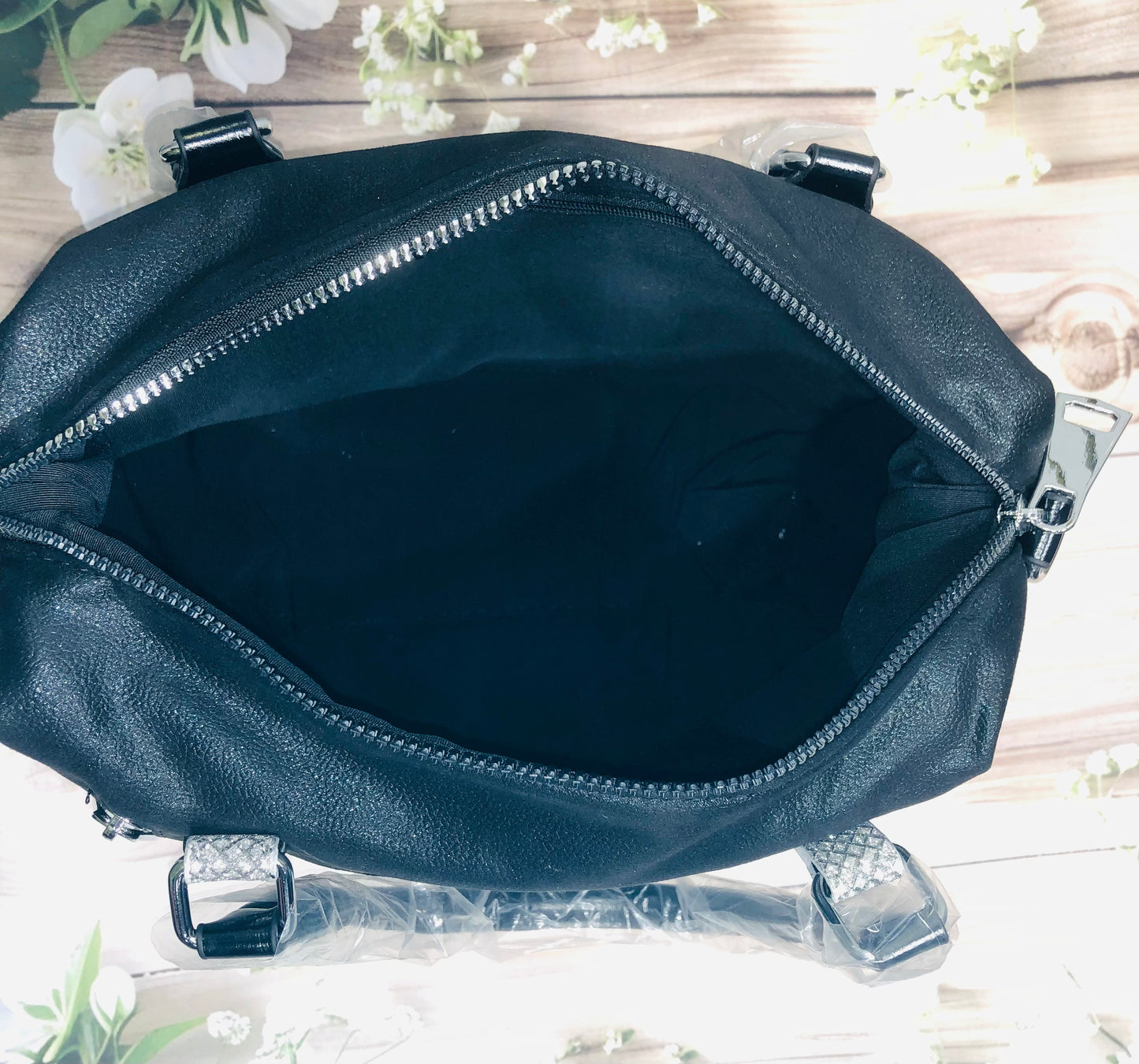 Home Pearl Medium Handbag – Glam Style