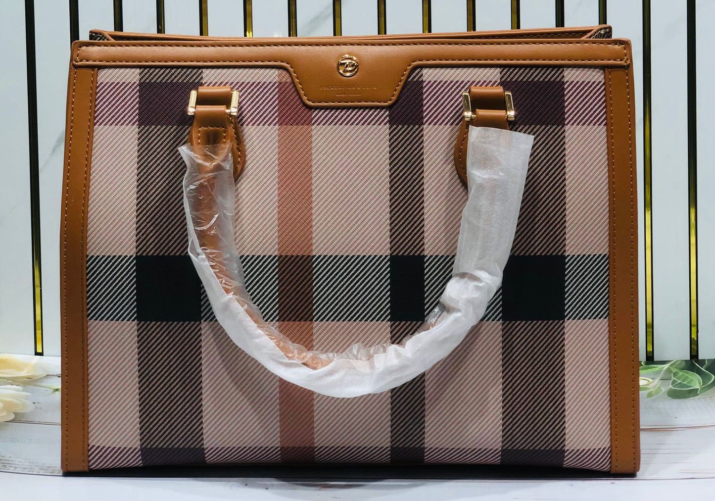 Home PearlElegant Striped Medium Bag – Stylish Everyday Handbag