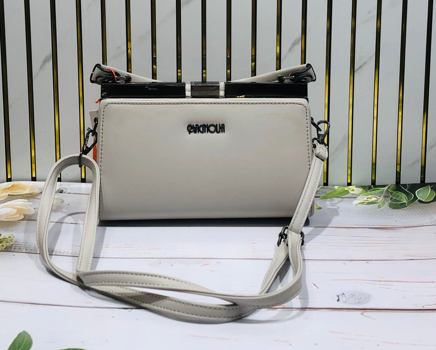 Home Pearl Elegant Pu Leather Shoulder and hand Purse – Minimalist Chic