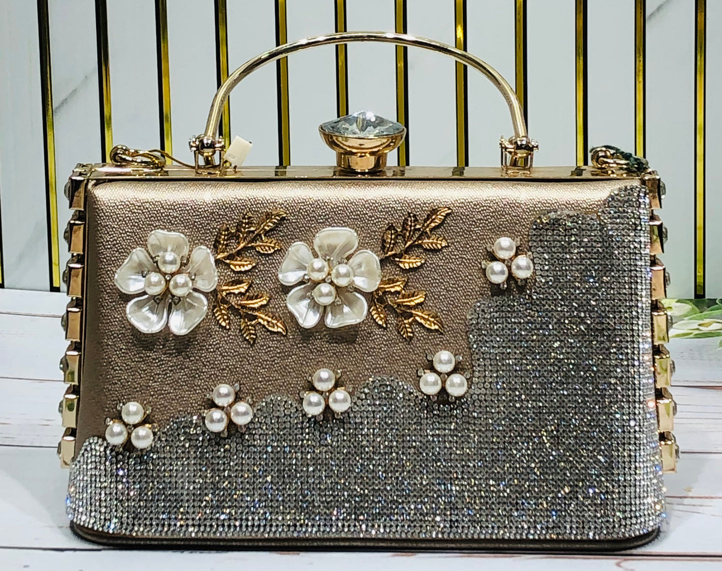 Home Pearl Luxury Pearl Crystal Embellished Bridal Clutch
