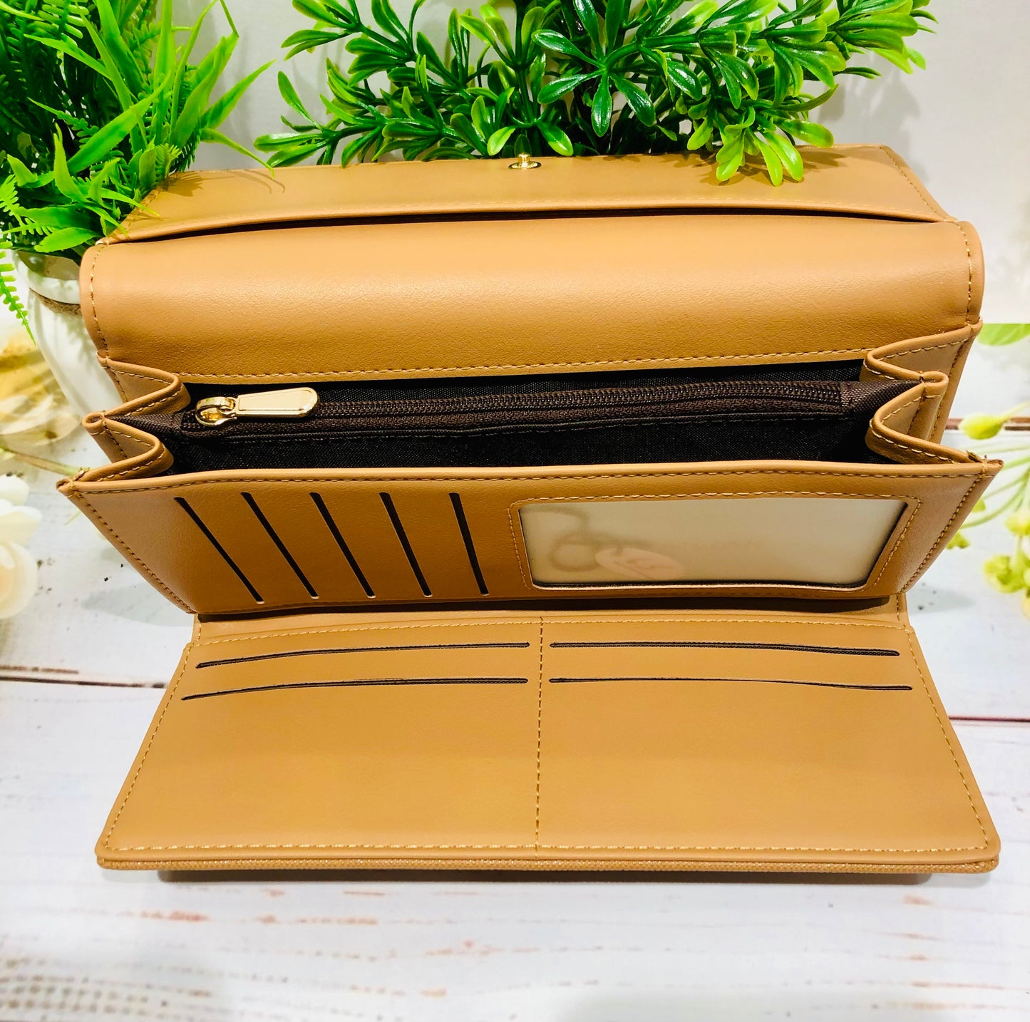 Home Pearl Tan Brown “Classic Modern” Long Wallet – Elegant Textured Design for Women