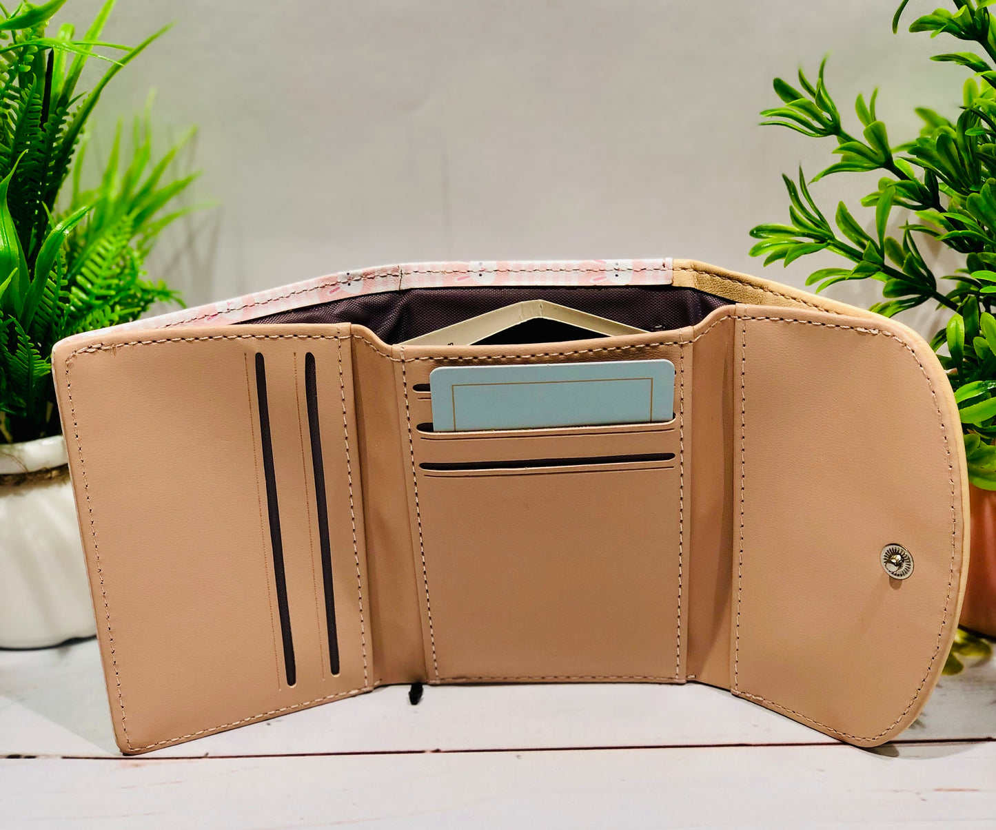 Home Pearl Cute Beige Pink Women’s Wallet – Mini Snap Closure