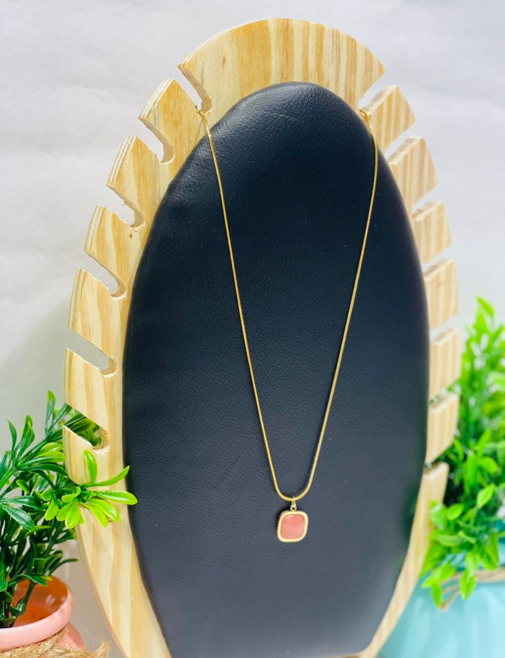 Home Pearl Elegant Anti Tarnish Gold Finish-Plated Peach Pendant Necklace