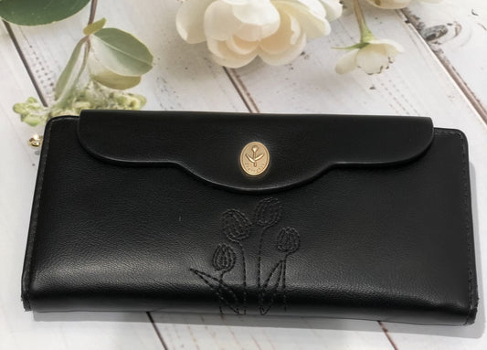 Home Pearl Elegant Black Floral-Stitched Long Wallet – Women’s Classic Wallet with Gold Emblem