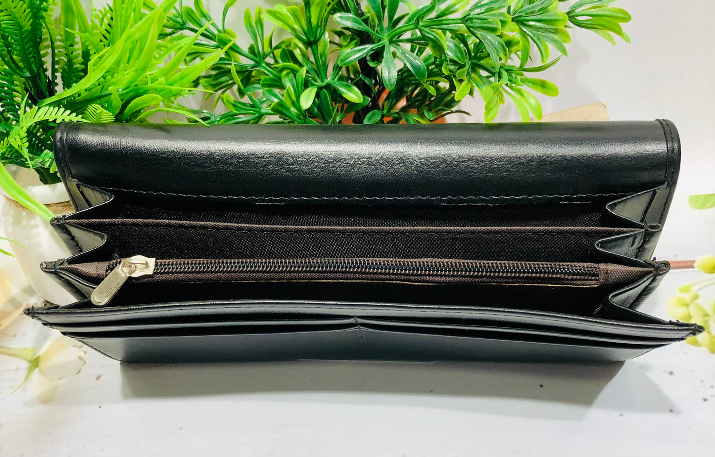 Home Pearl Classic Black Women's Wallet – Textured Faux Leather with Gold Accent